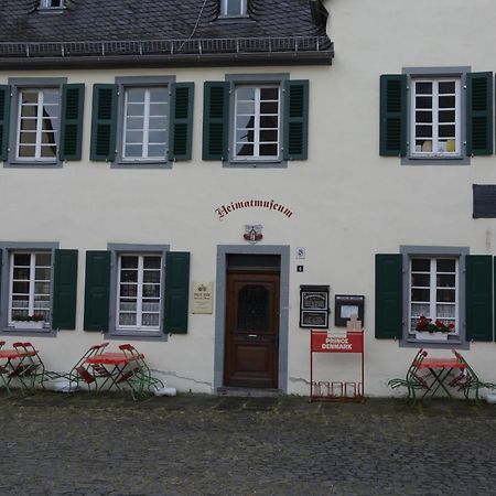 Stiftsherrenhaus Münstermaifeld Eksteriør bilde