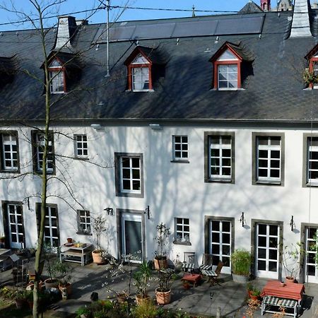 Stiftsherrenhaus Münstermaifeld Eksteriør bilde