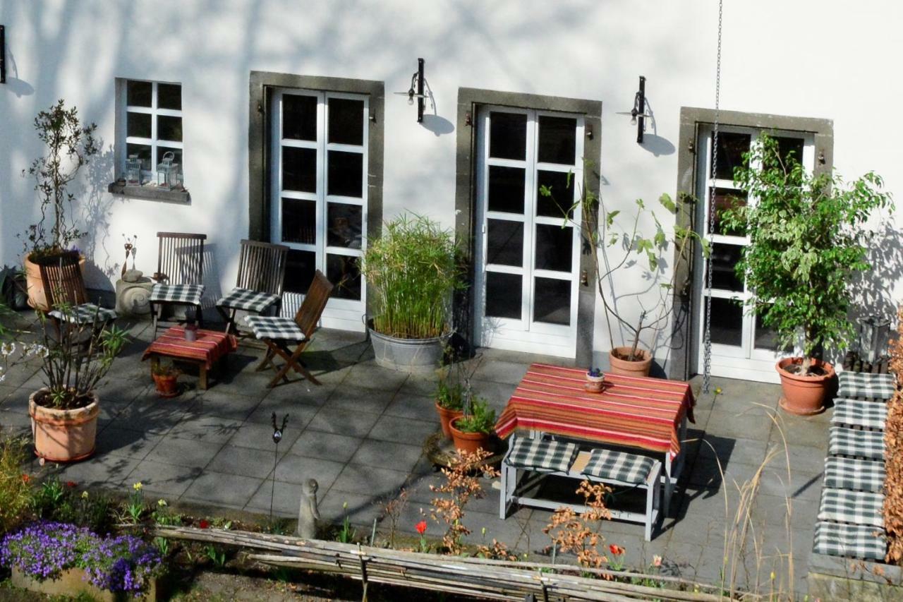 Stiftsherrenhaus Münstermaifeld Eksteriør bilde