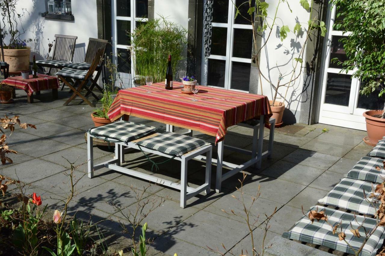 Stiftsherrenhaus Münstermaifeld Eksteriør bilde