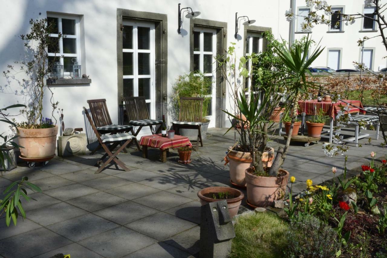 Stiftsherrenhaus Münstermaifeld Eksteriør bilde
